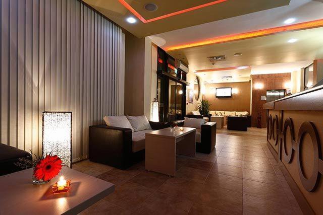 Evridika Hotel Devin Bagian luar foto
